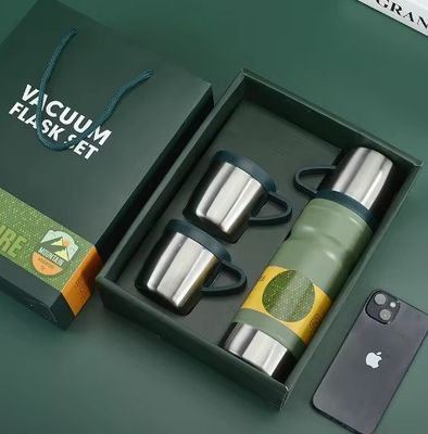 Stainless Steel Vacuum Cup 680ml Business Gift Custom Pattern Water Bottle with 3 Lids