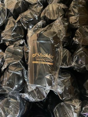 700ml Shaker Protein Fitness Gym Water Bottle Plastic Shaker Cup with Stainless Ball