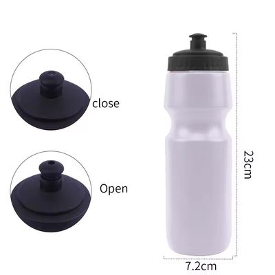 Customized Logo Acceptable 700ml PE Plastic Sports Water Bottle With Dust Cover