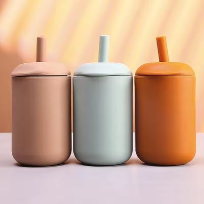Portable Leakproof BPA Free Silicone Sports Kettle for Kids Sustainable and Convenient