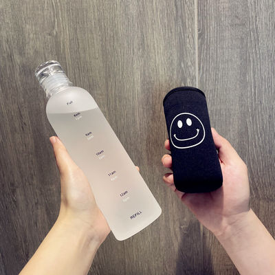 Sustainable 500ml Gym Plastic Water Bottle with Time Scale Leakproof and BPA Free