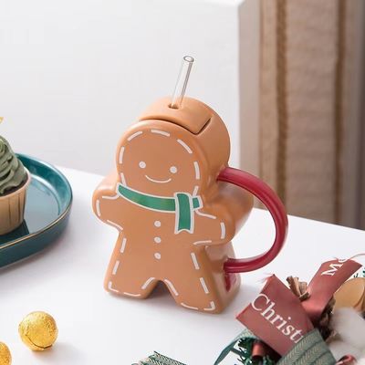 Sustainable Gingerbread Shape Ceramic Cup Vintage Christmas Mug for Family and Friends