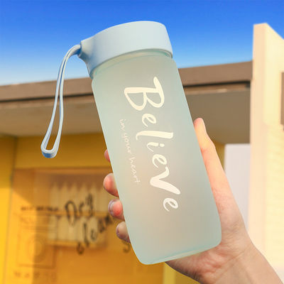 600ml Custom Logo Plastic Cup with Transparent and Student Water Bottle Portable Design