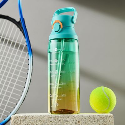 Direct Drinking Plastic Gradient Color 750ml Portable Sports Water Bottle for Travel