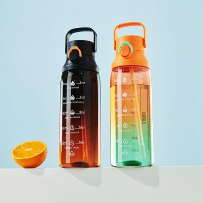 Customized Large Capacity 750ml Gradient Color Water Bottle Portable With Time Marker