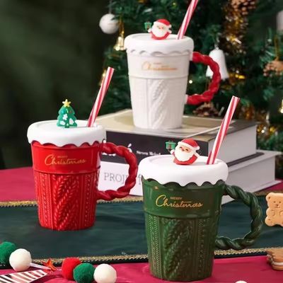 400ml Capacity Christmas Tree Ceramic Cup with Lid and Straw Sustainable Material