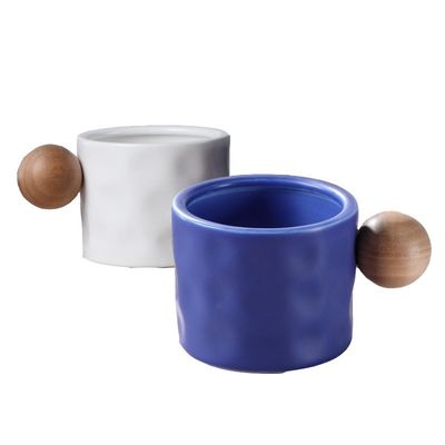 330ml Blue And White Ceramic Coffee Mug With Wooden Spherical Handle For Business Gifting