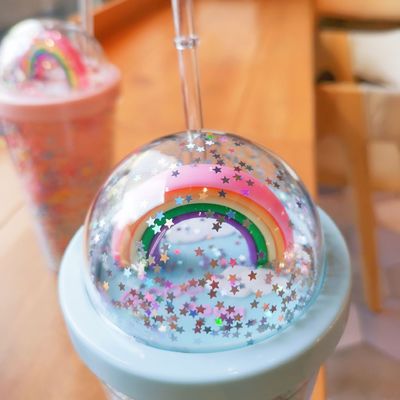 Creative Ice Cream Double Wall 550ml Plastic Cups With Straw Customized Color For Unisex