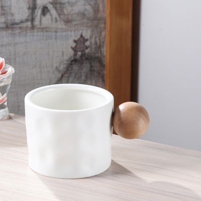 Leak-proof Portable Office Water Bottle with Stylish Custom Pattern 330ML Ceramic Cup