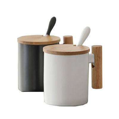 Sustainable Ceramic Mug Cup With Lid and Customized Logo for Tea Lovers in 0.5kg Size