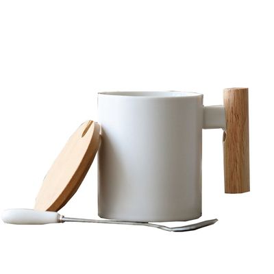 Sustainable Ceramic Mug Cup With Lid and Customized Logo for Tea Lovers in 0.5kg Size