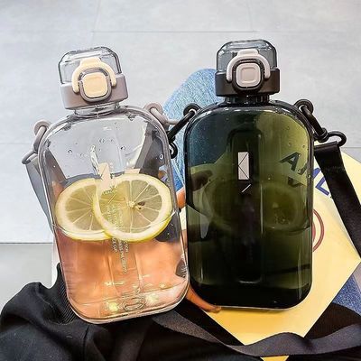750ml Square Clear Water Bottle Portable BPA-free and Perfect for On-the-go Hydration