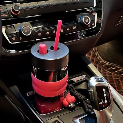 Applicable People All Keep Your Coffee Hot and Your Hands Free with this Tumbler