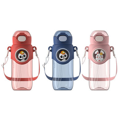 690ml Cartoon Plastic Kettle Colorful Portable Cup with Elastic Lid and Rope WITH ROPE