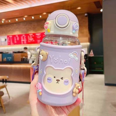Anti-corrosion Coated 620ml Plastic Water Bottle with Bear Shaped Lid and Lanyard Cute
