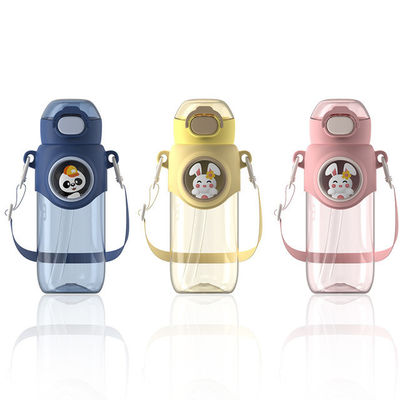690ml Outdoor Student Plastic Drinking Bottle with Personalized Logo and Straw Type Design