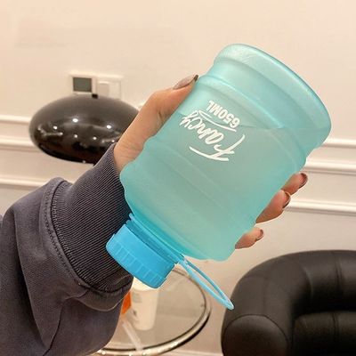 650ML Mini Bucket Shaped Plastic Water Bottle for Camping Thermal Insulation Performance