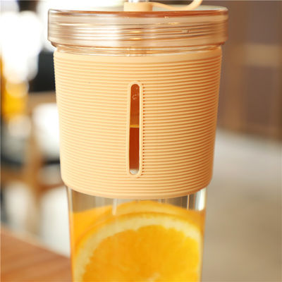 Double Wall Plastic Reusable Bubble Tea Cup with 700ml Capacity and Silicone Sleeve