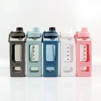 Material 700ML Square Portable High Temperature Resistant Plastic Bottle for Camping