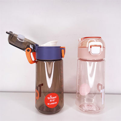 Outdoor Sport Travel Water Bottle with Touch Scale Line and Handgrip Made of Tritan