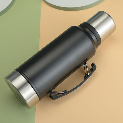 Leakproof Classic Water Bottle for Outdoor Activities 1400ml Stainless Steel Thermos