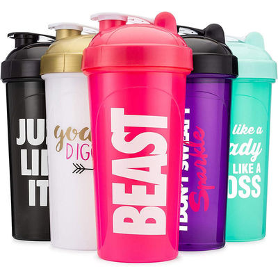 BPA-Free PE Plastic Gym Drinking Water Bottle with Custom Logo and Blender Shaker
