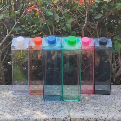 Unisex 500ml Clear Plastic Water Bottle Applicable for Boiling Water Cute Square Design