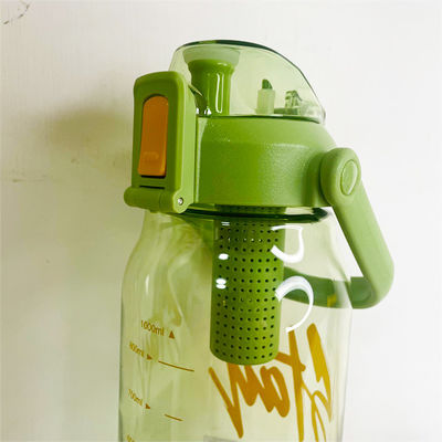 Equipped with Anti-corrosion Coating 850ml and 1L Korea Tritan Fruit Infuser Bottle