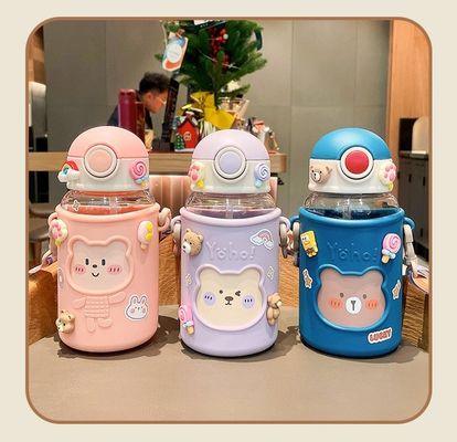 620ml Portable 3D Sticker Plastic Water Bottle Cute Bear Design for Kids and Students
