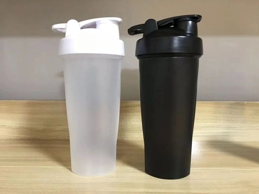 Stocked 700ml Black Drinks Plastic Bottles Fitness Bpa Free Customized Slim Plain Gym Protein Shaker Bottle Gym Cups With Logo