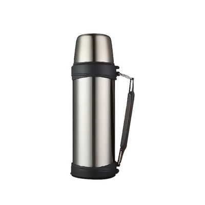 Large Capacity Insulated Stainless Steel Water Bottle for Sports and Travel in Golden