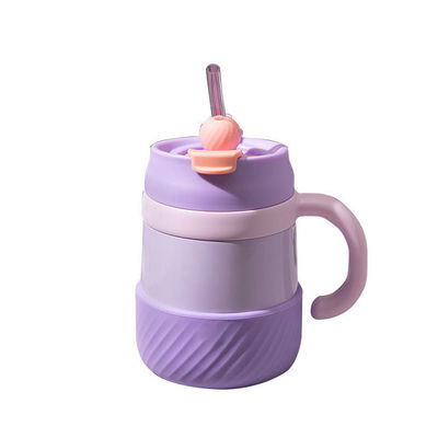 Functional and Fashionable Ladies' Large Capacity Straw Cup for All Your Drink Needs