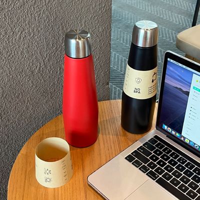 12-24 Hours Thermal Insulation Performance Water Bottle Cola Bottle Shape for Sports